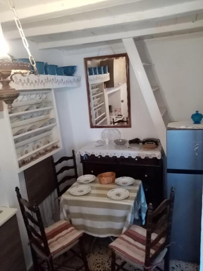 Marthas Traditional House Σύμη Εξωτερικό φωτογραφία