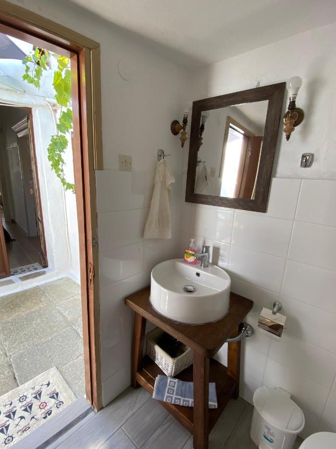 Marthas Traditional House Σύμη Εξωτερικό φωτογραφία